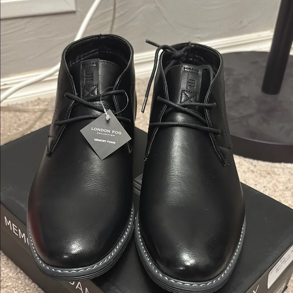 London Fog Men's Sleek Black Chukka Boots